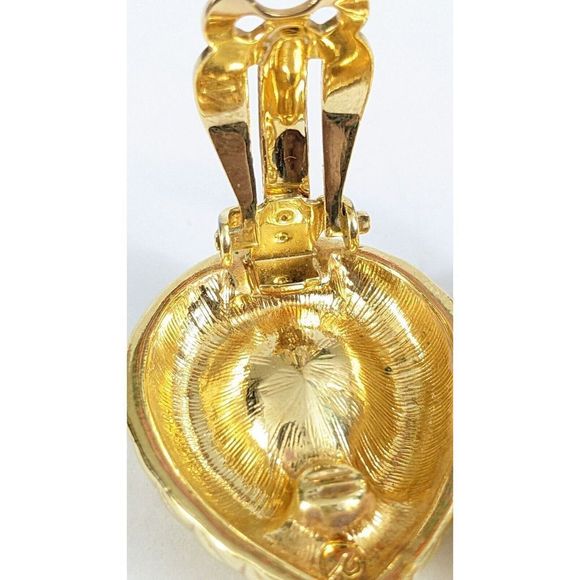 Red Faceted Tear Shape Gold Toned Clip On Earrings - Signed Swarovski Swan Stamp - Picture 12 of 12